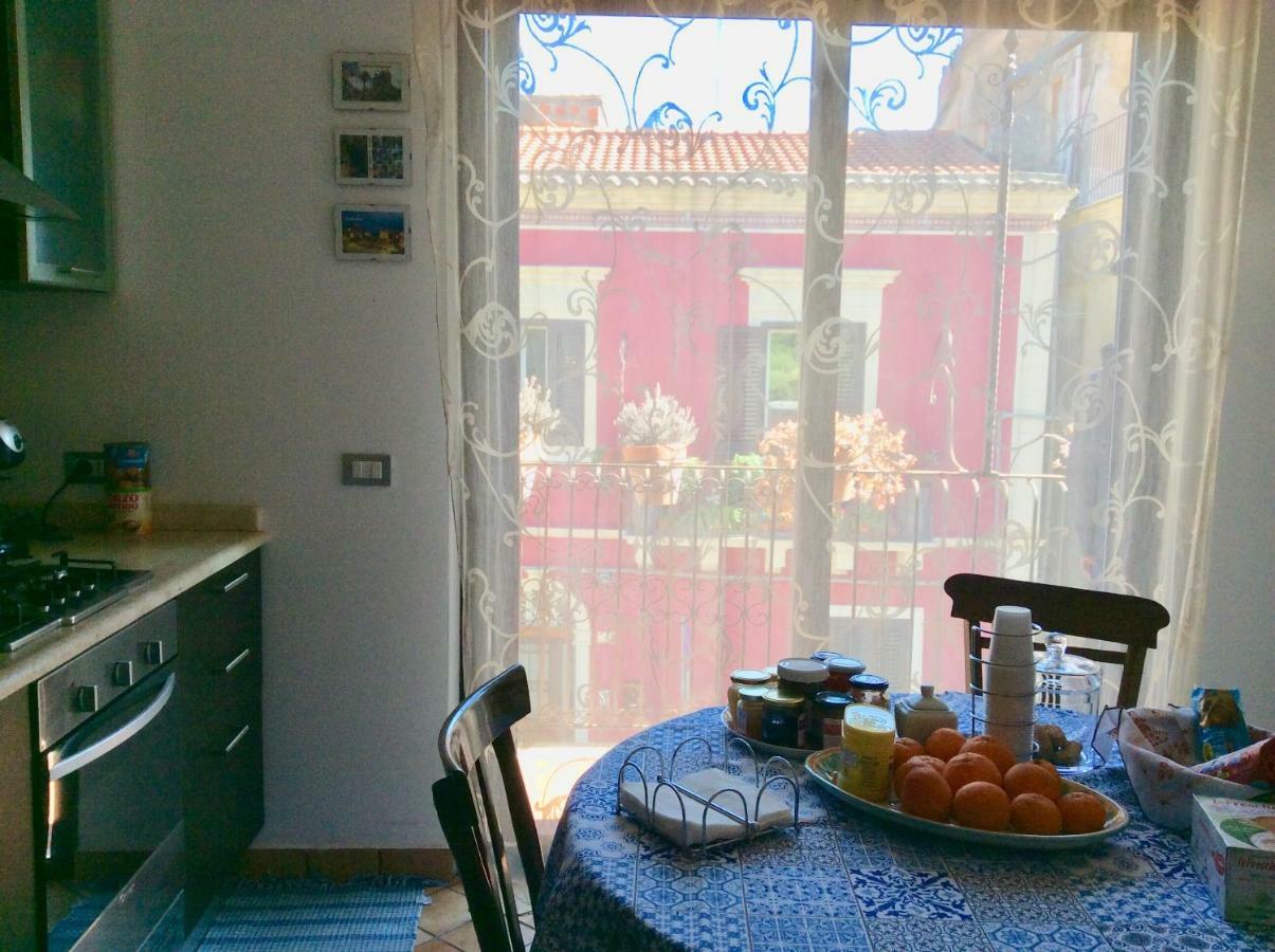 B&B Domus Candida Калатабьано Экстерьер фото
